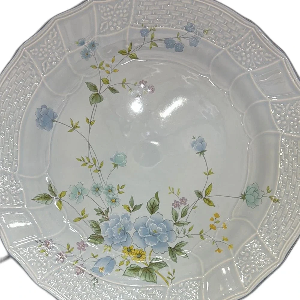 VINTAGE MIKASA PRECIOUS BLUE MICHELLE 12 1/2